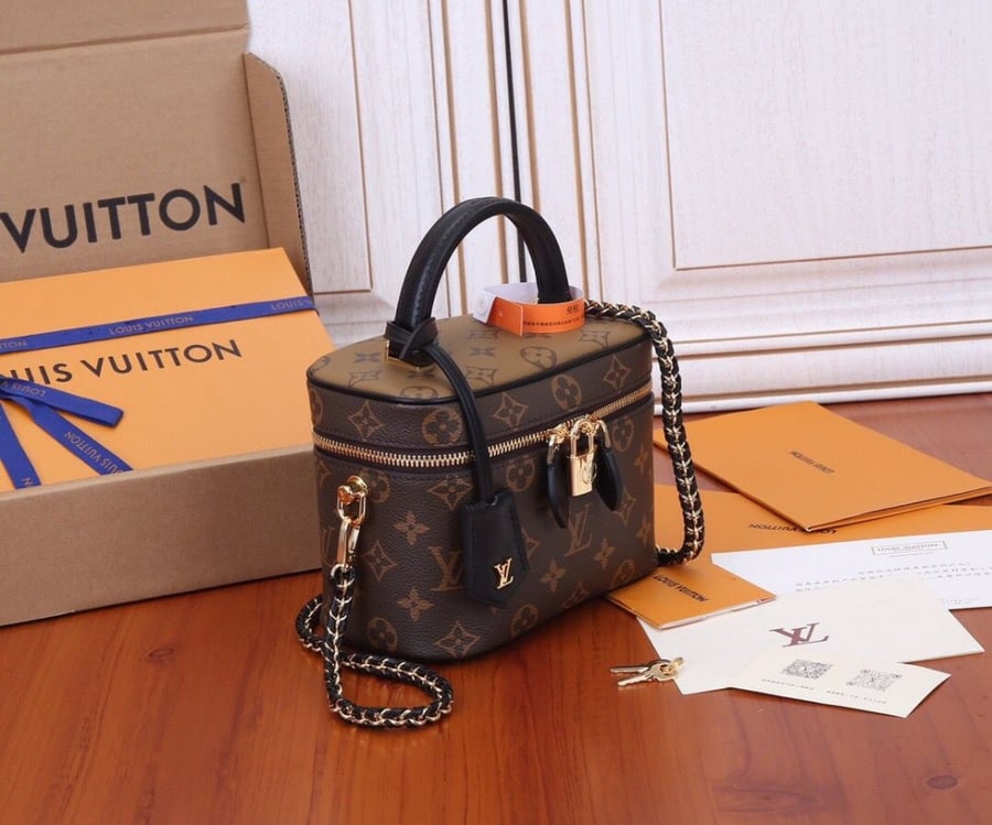 شنطة Louis Vuitton