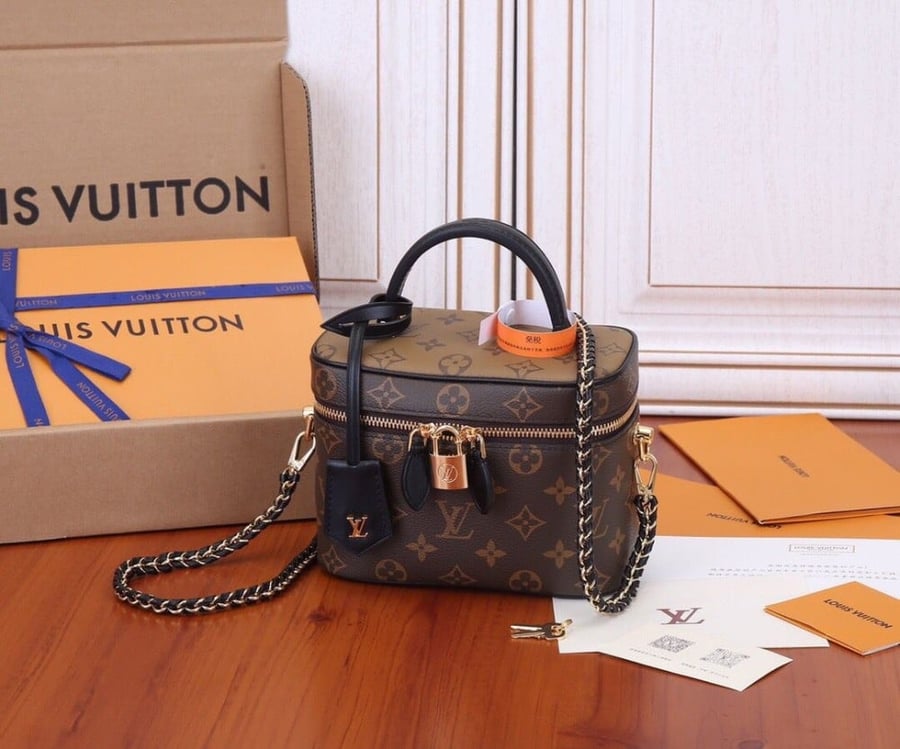 شنطة Louis Vuitton