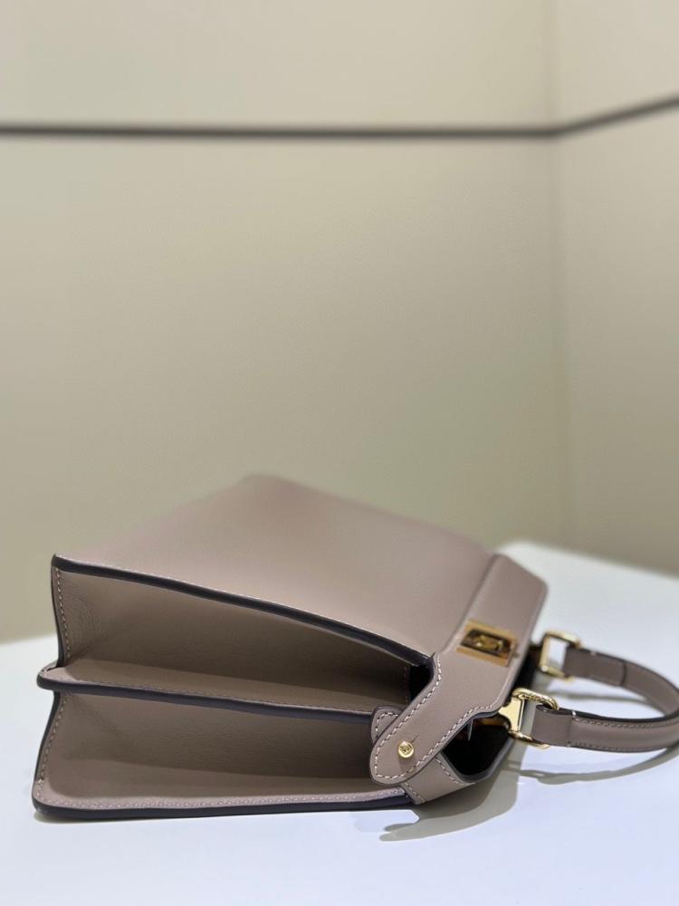 شنطة فندي بيكابو مقاس 27cm