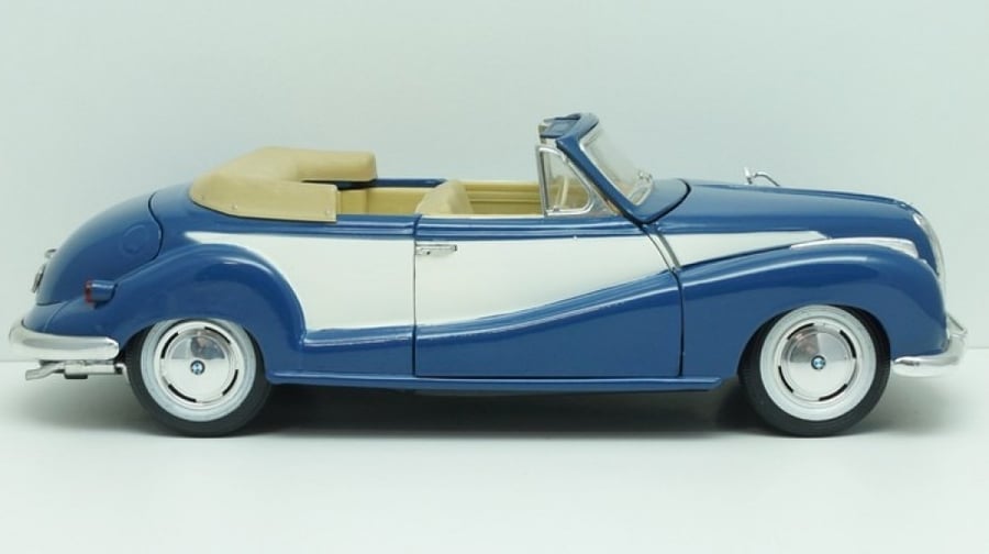 مجسم بي ام دبليو 502 موديل 1955 BMW