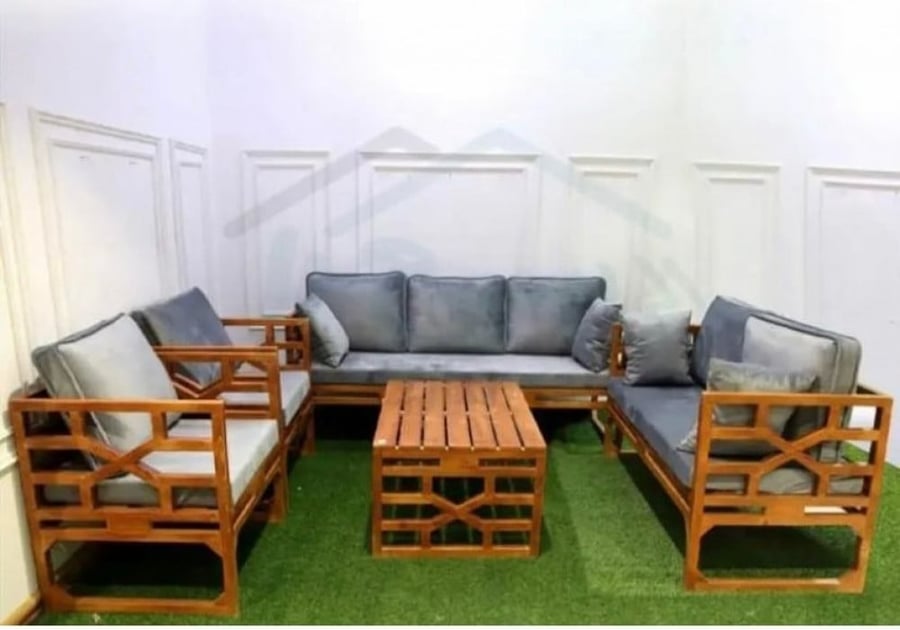 Wooden seating set for seven people (honeycomb design)