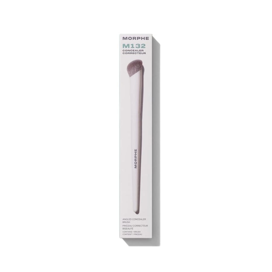 M132 ANGLED CONCEALER BRUSH