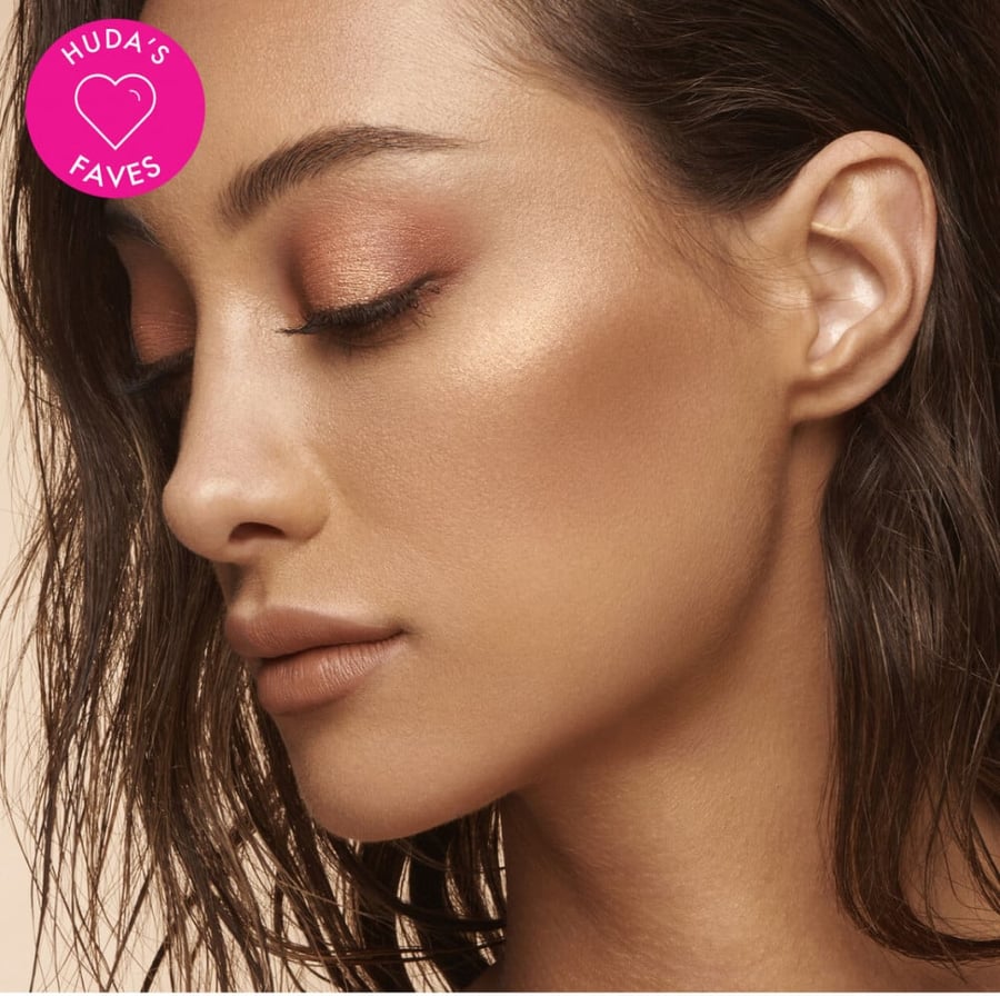 Huda Beauty Medium Nude Obsessions