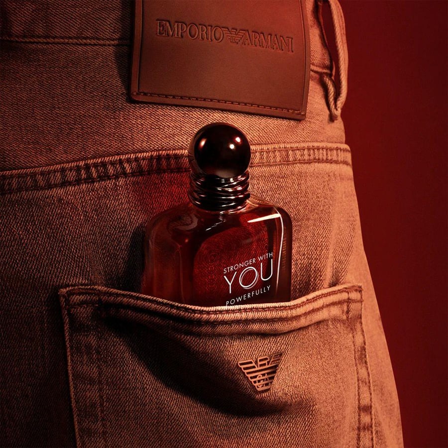 عطر جورجيو أرماني سترونجر وذ يو باورفولي أو دو بارفيوم 100 مل (Giorgio Armani Stronger With You Absolutely EDP)