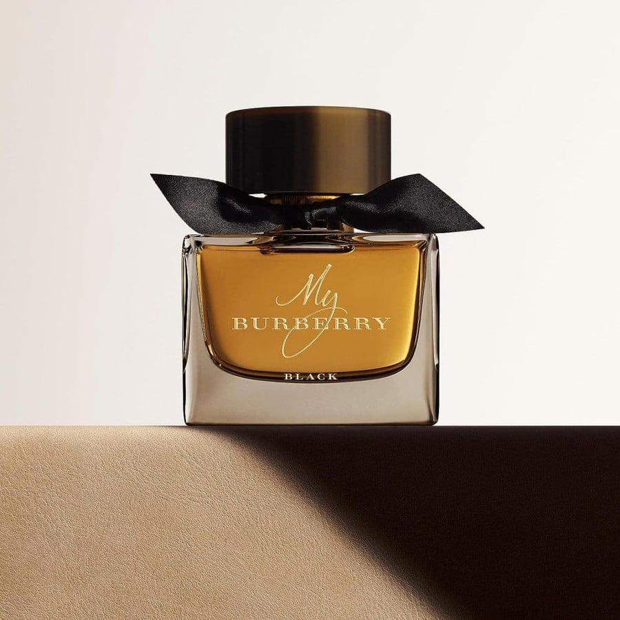 عطر بربري ماي بربري بلاك أو دو بارفيوم 50 مل – Burberry My Burberry Black Eau de Parfum 50ml