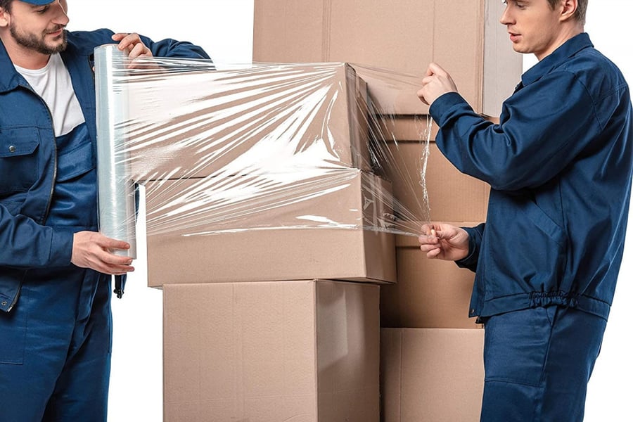 A roll of transparent plastic wrapping film, 3 pieces.