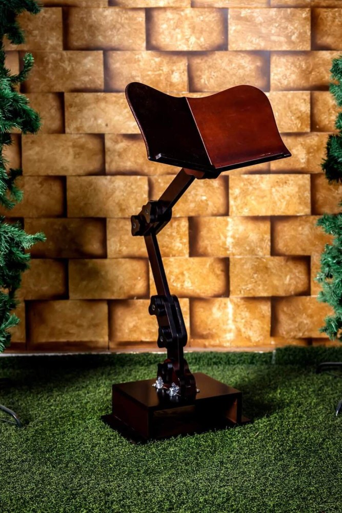 Wooden Quran holder, foldable and adjustable, comfortable to use and easy to assemble