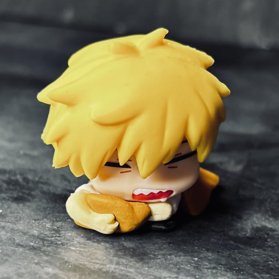 فيقر دينجي رجل المنشار - Chainsaw Man Denji Mini Figure