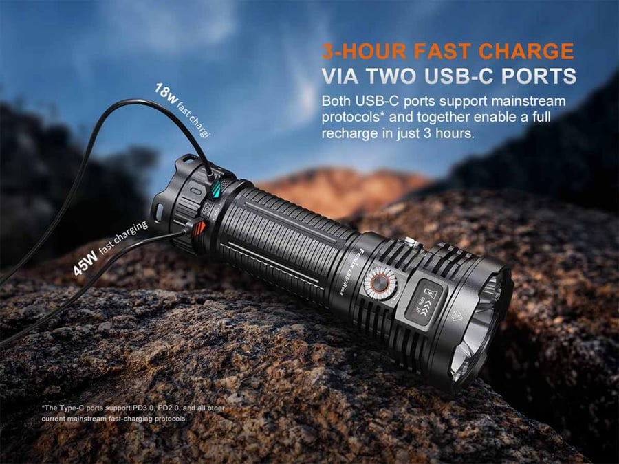 كشاف فينيكس LR50R V2.0 المطور | 18000 لومن ومدى 846 متر + إضاءة UV وحمراء وشاشة OLED