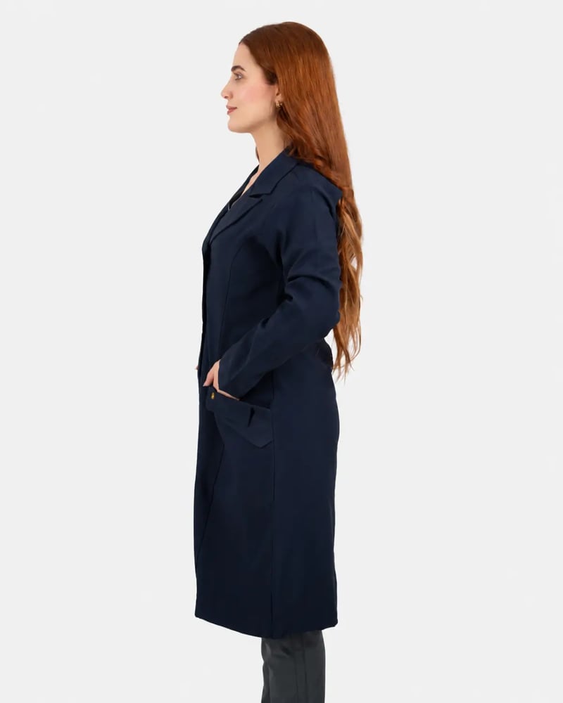 لابكوت ماجستي كحلي صورة 6 Navy Majesty Lab Coat photo 6