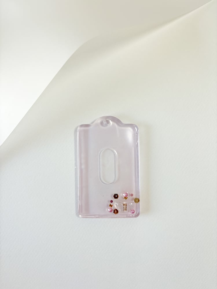 حامل بطاقة بالريزن | Resin holder