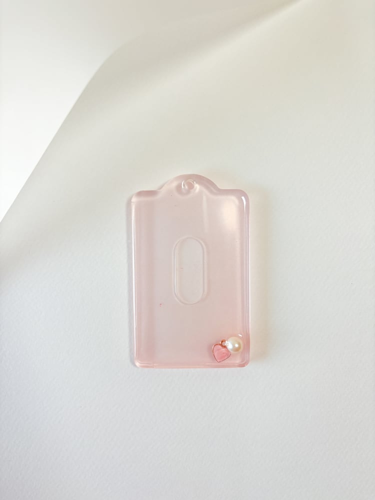حامل بطاقة بالريزن | Resin holder