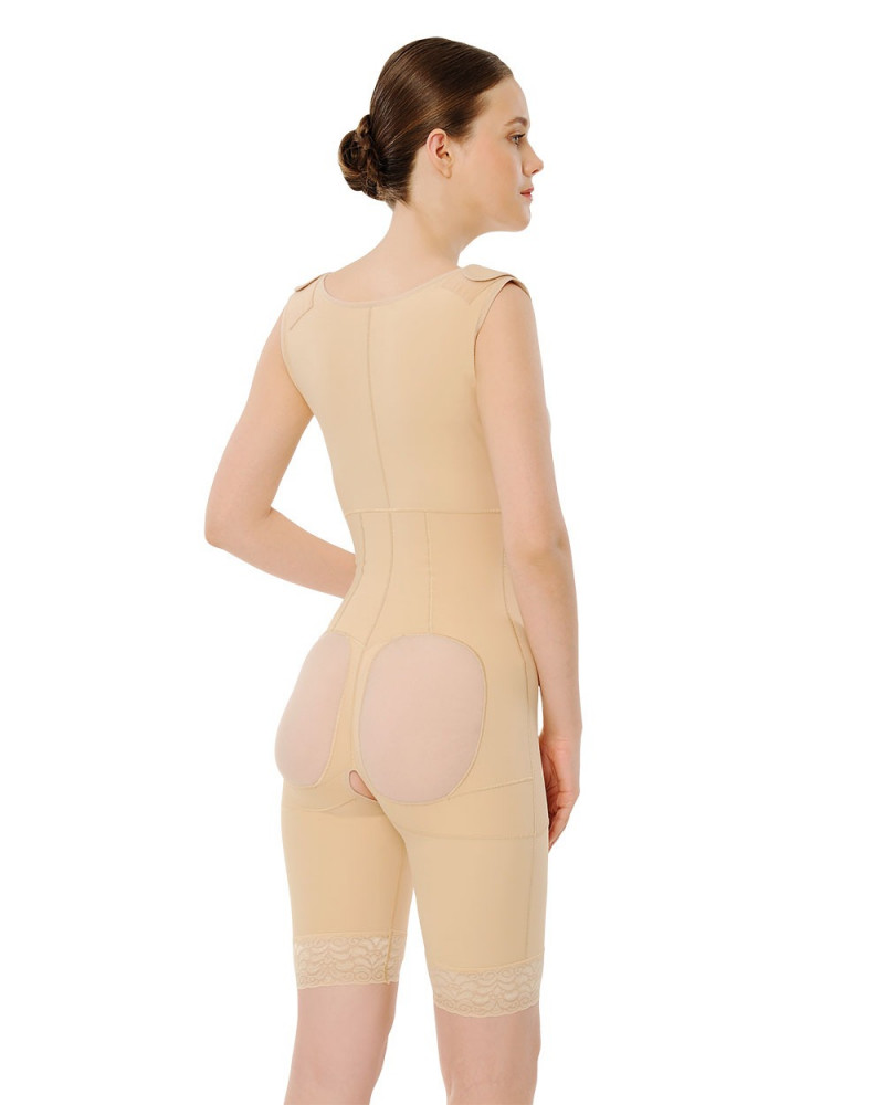 Shaping after liposuction operations to lift the buttocks above the knee variteks