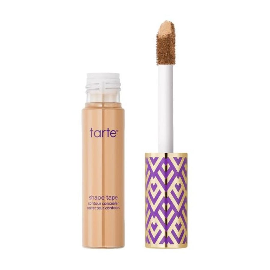 Concealer tart, chip tip, light medium here 27H.