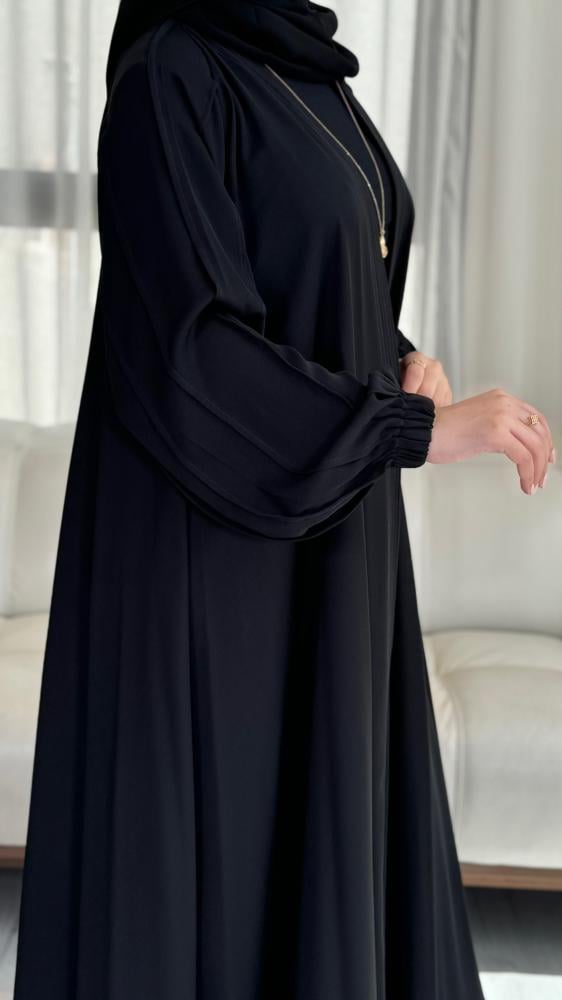Double gusset elastic abaya