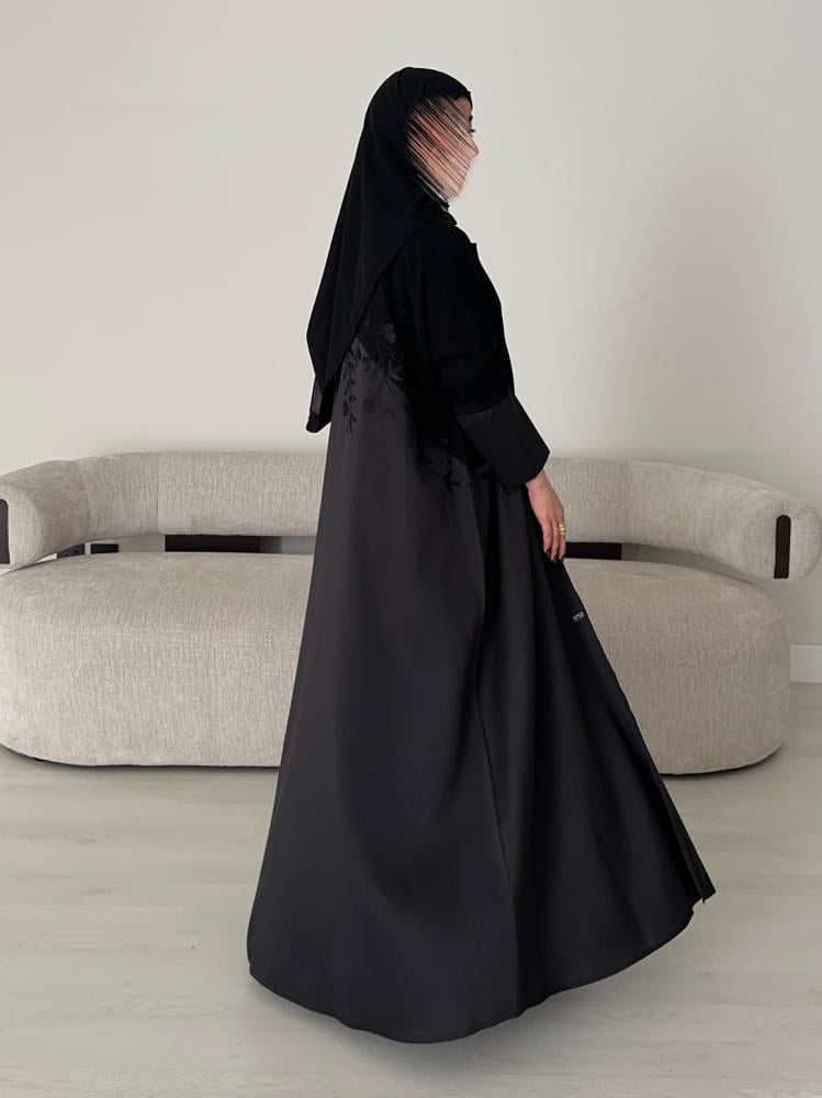 A light abaya