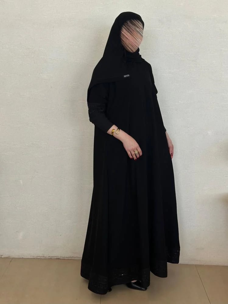 عبايه لمياء