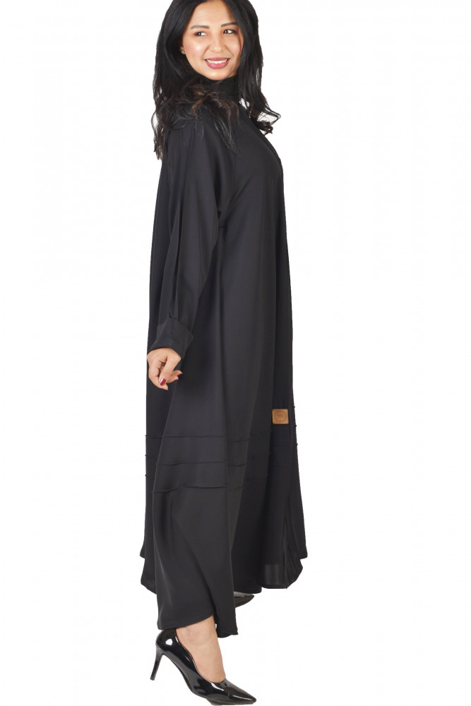 عباية كلوش بخطوط اسود