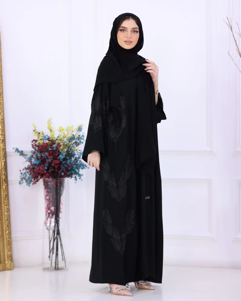 عباية تطريز مع كرستال