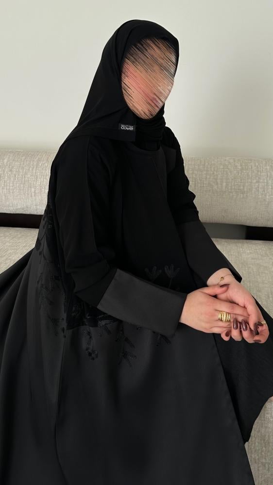 A light abaya