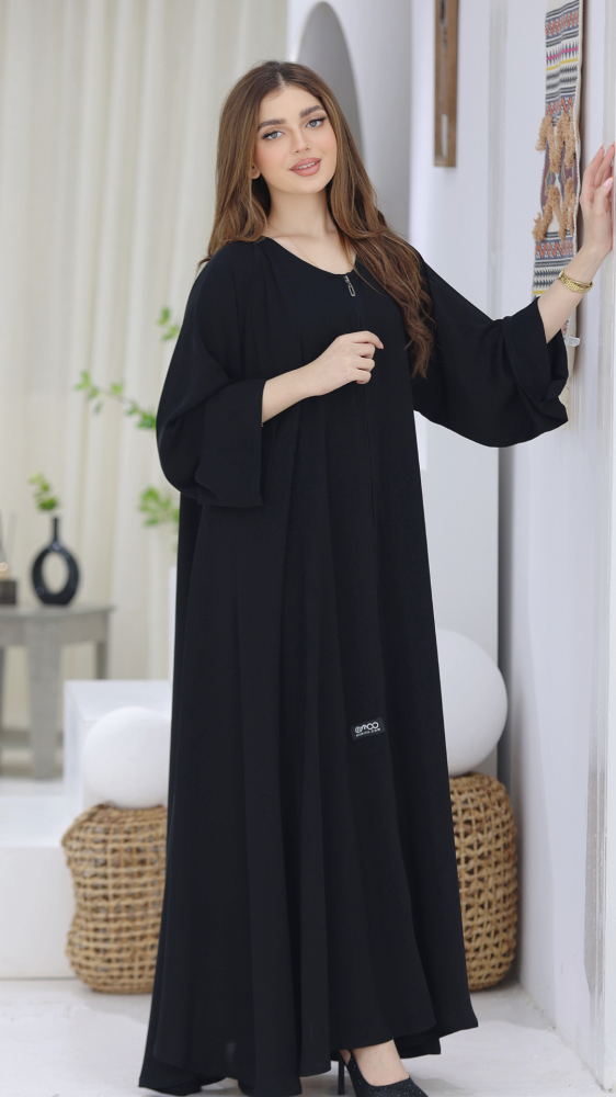 Closed abaya with zipper, half kimono style