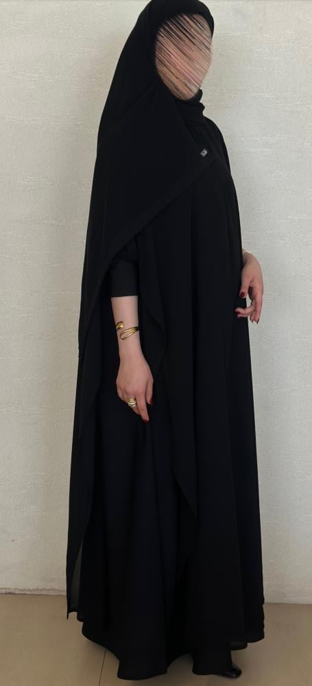 Simple Qatari abaya