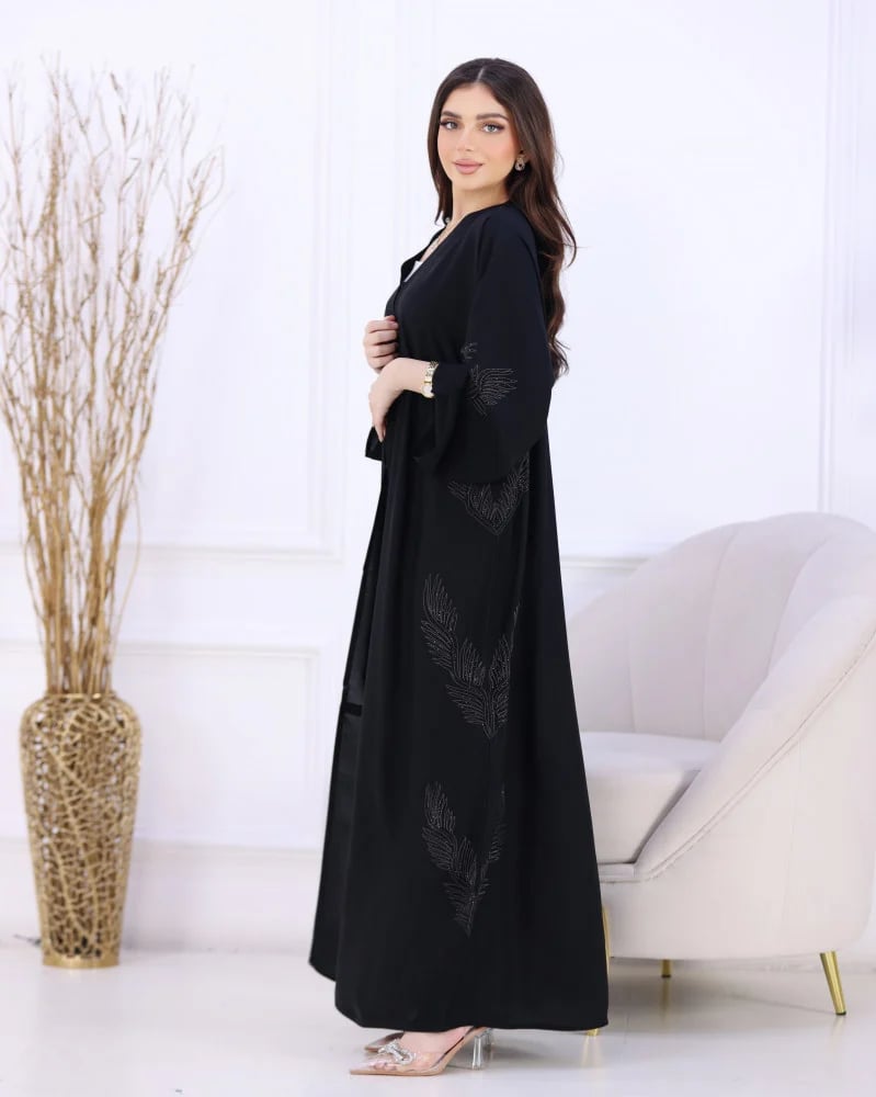 عباية تطريز مع كرستال