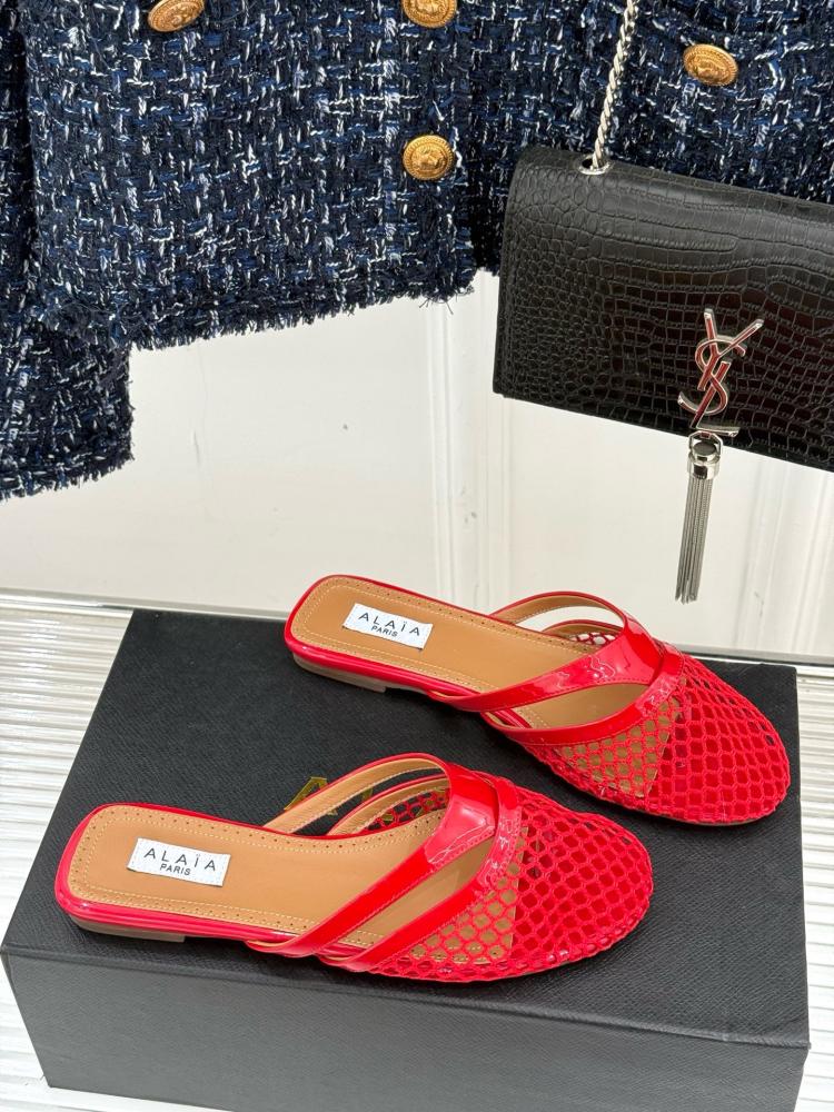 ALAÏA Infradito Fishnet Flat Mules