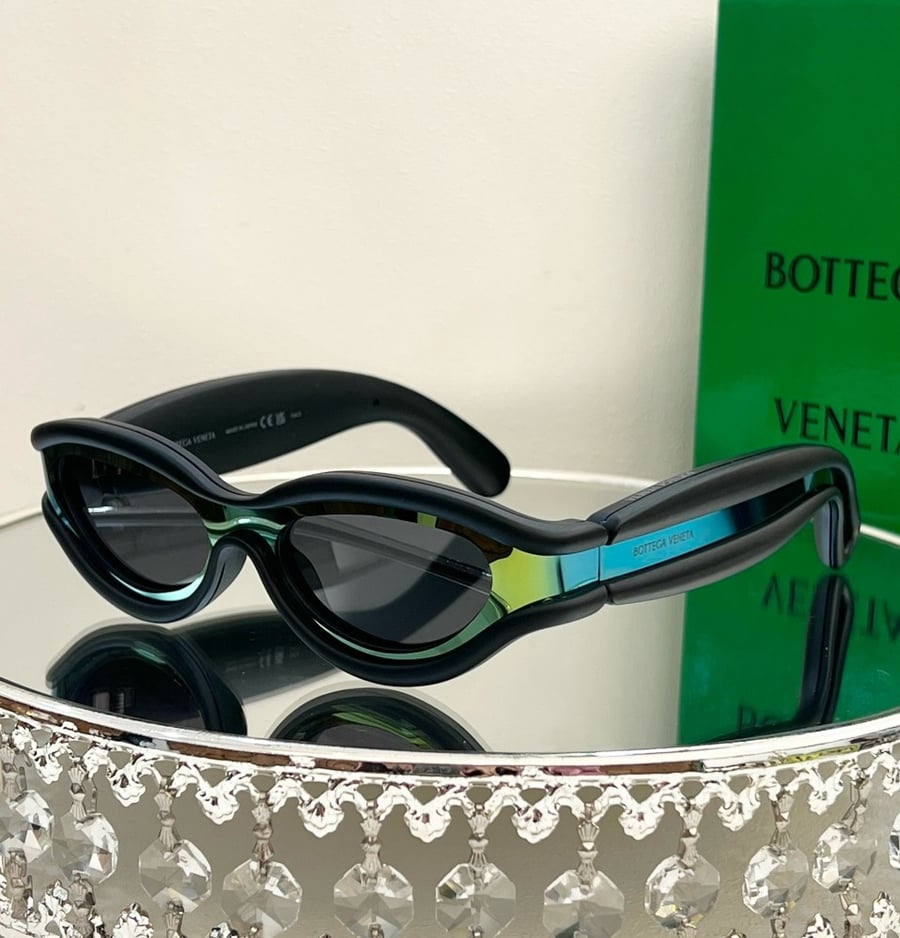Bottega Veneta  Sunglasses