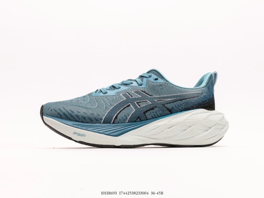 ASICS Novablast 4