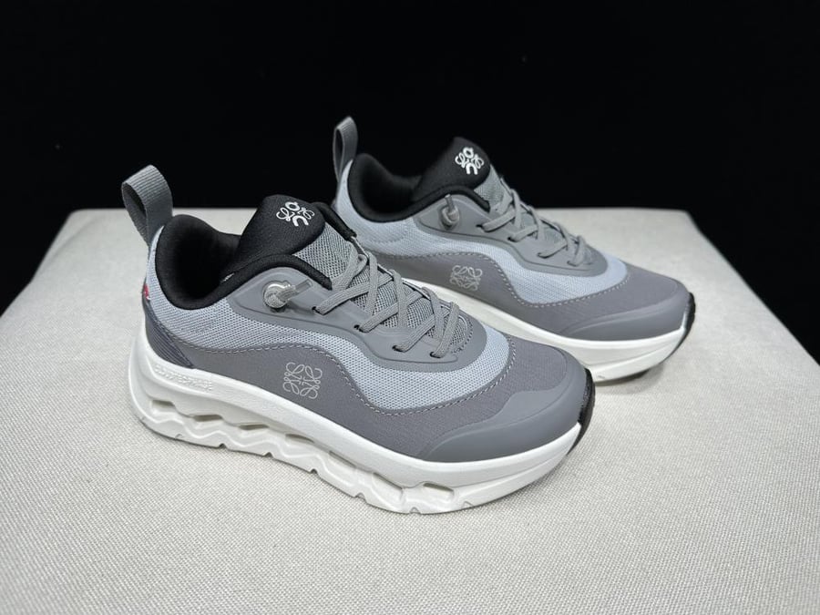 On Cloudtilt Loewe 2 WMNS