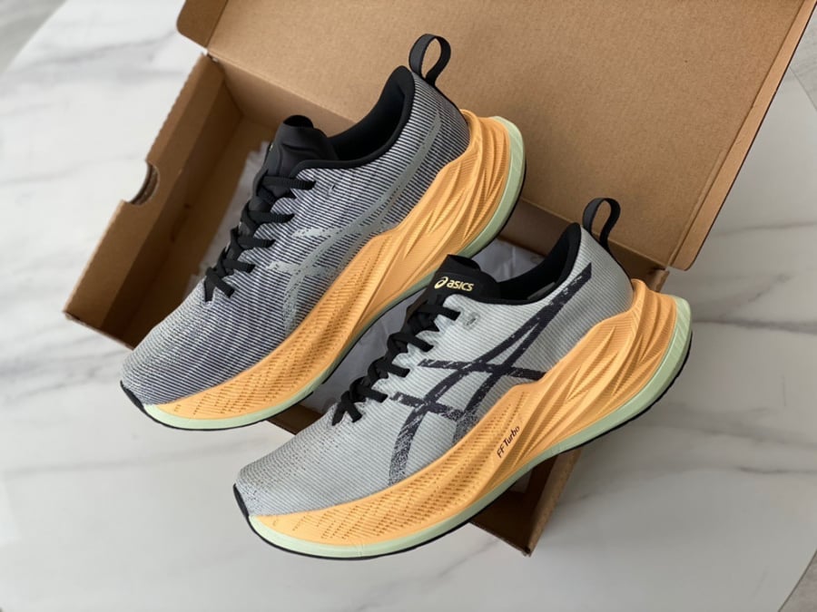 Asics superblast