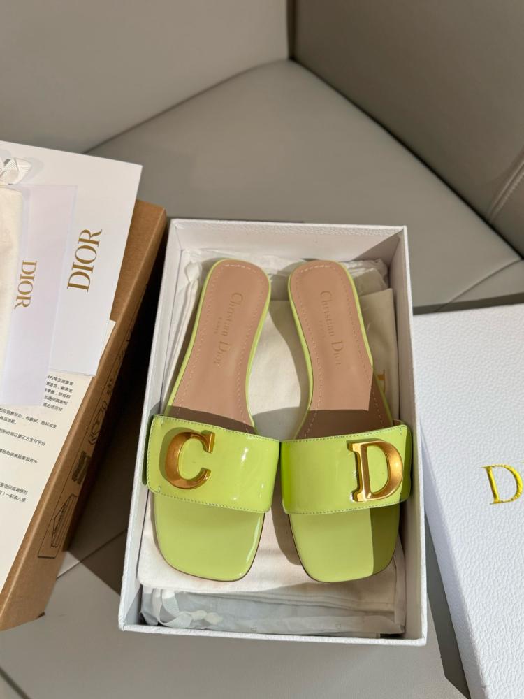DIOR C'EST CD Logo Slides
