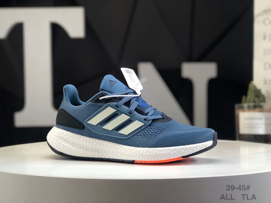 Adidas Pureboost 22