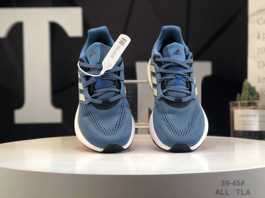 Adidas Pureboost 22