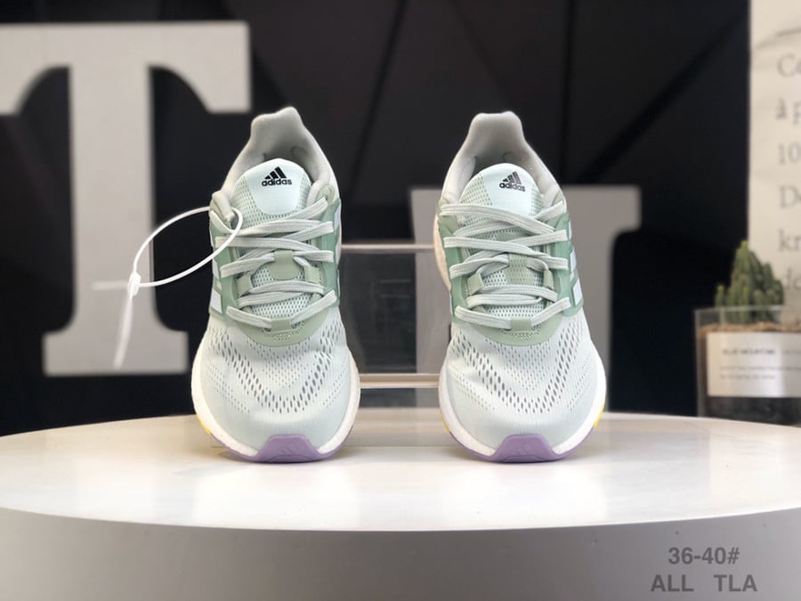 Adidas Pureboost 22