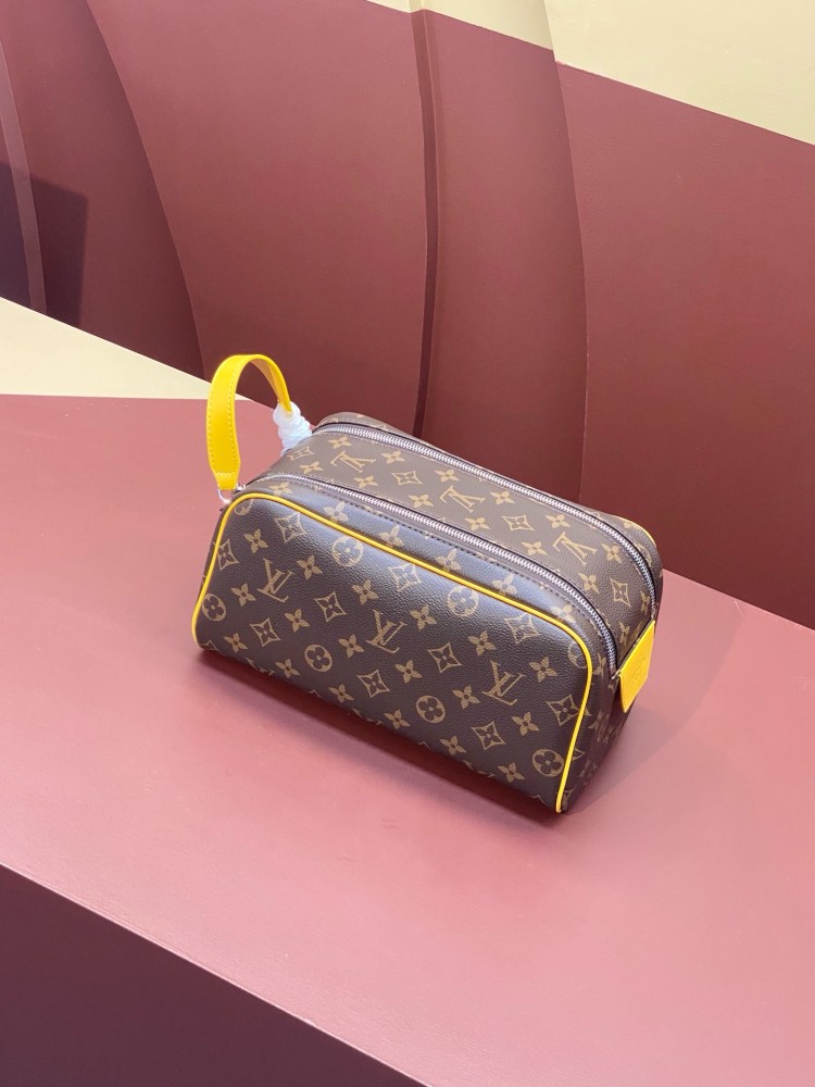 Louis Vuitton Dopp Kity