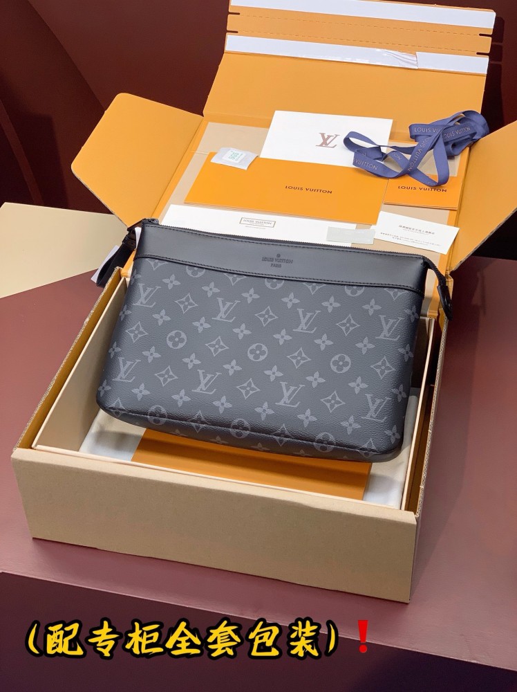 Louis Vuitton Pochette