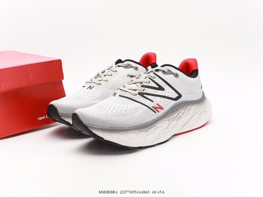 New Balance Fresh Foam X More v4