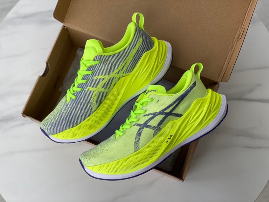 Asics superblast
