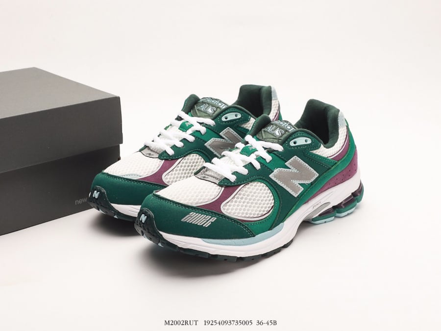 New balance 2002r