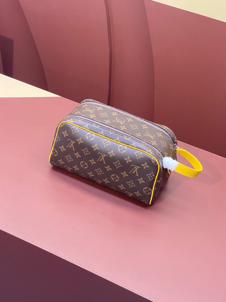 Louis Vuitton Dopp Kity
