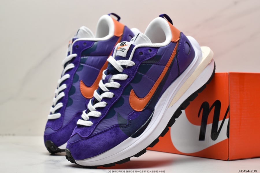Sacai X NIKe vaporWaffle