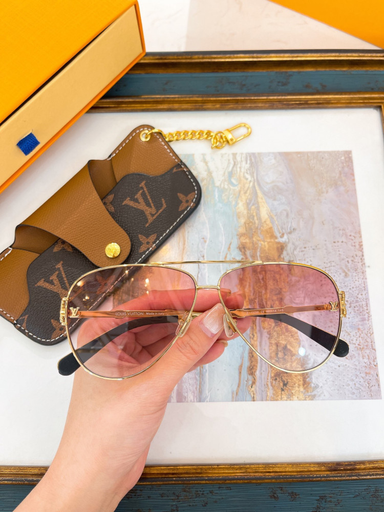 Sunglasses Louis Vuitton