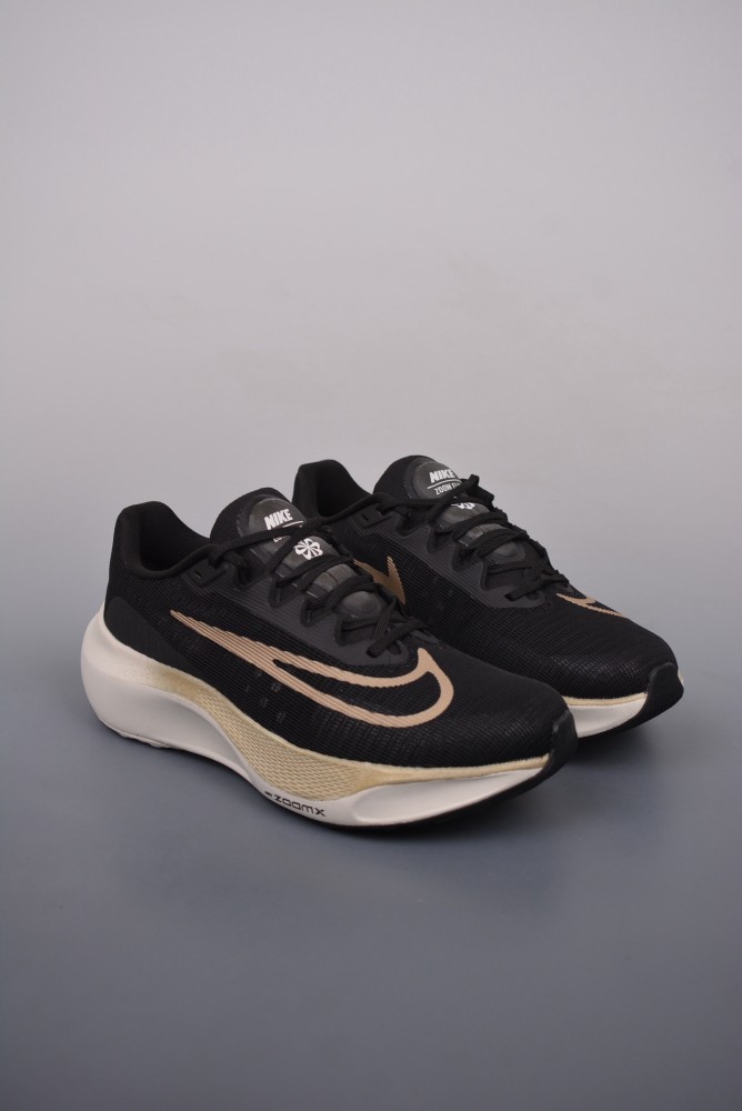 Nike Zoom Fly 5