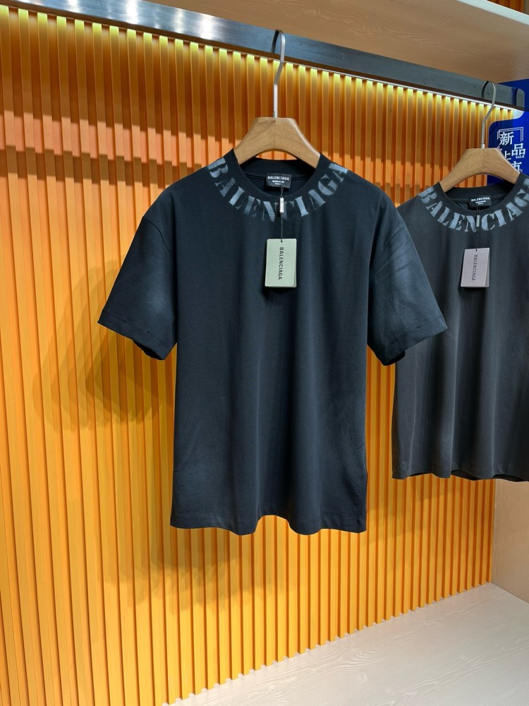 T-shirt Balenciaga