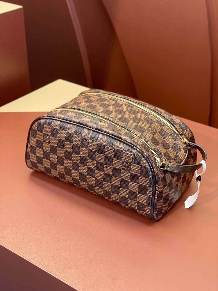 Louis Vuitton Dopp Kity