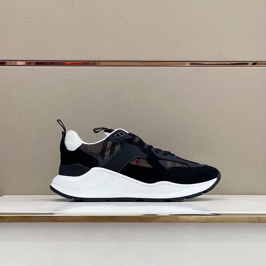 Burberry Sneakers