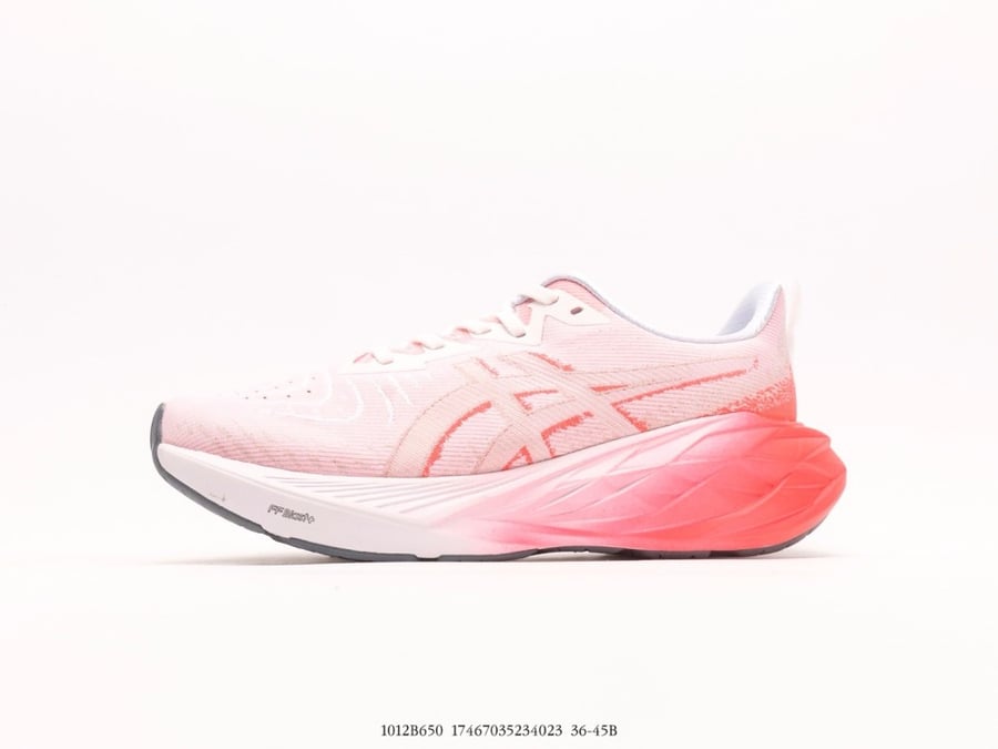 ASICS Novablast 4