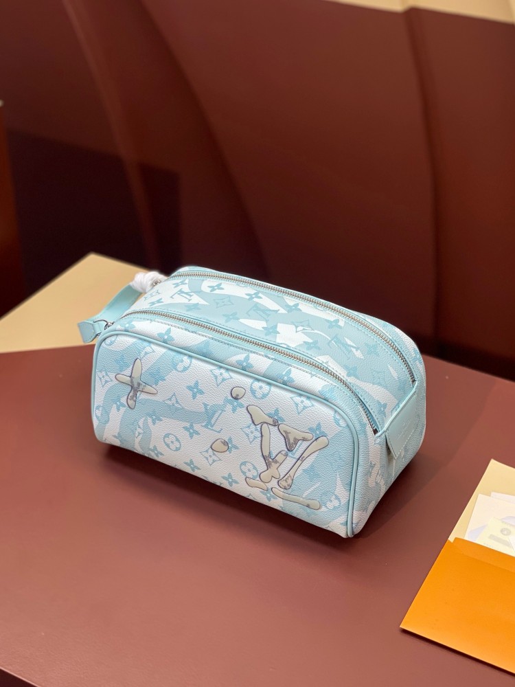 Louis Vuitton Dopp Kity